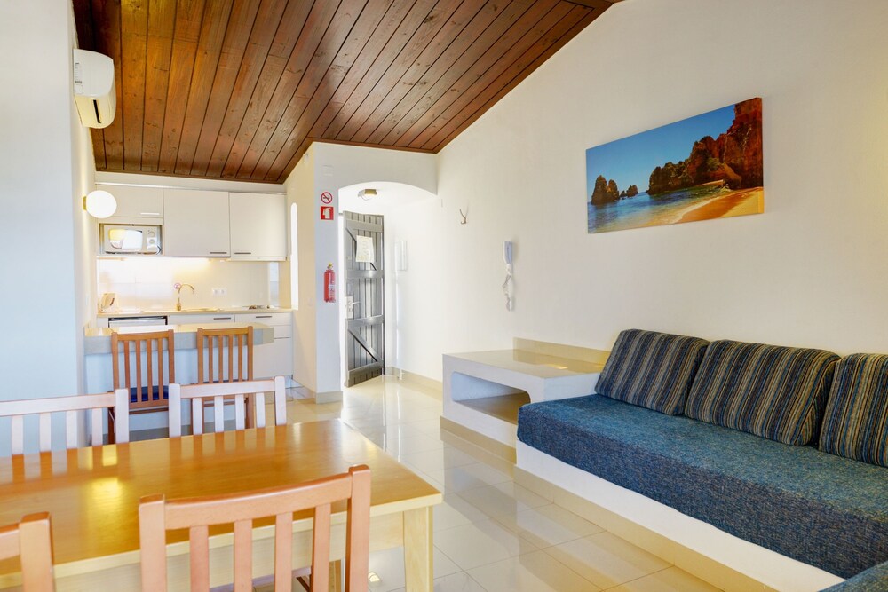 Superior Apartment, 2 Bedrooms, Sea View - In-Room Kitchenette