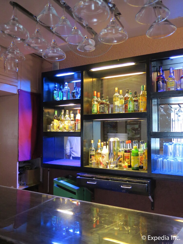 Hotel Bar