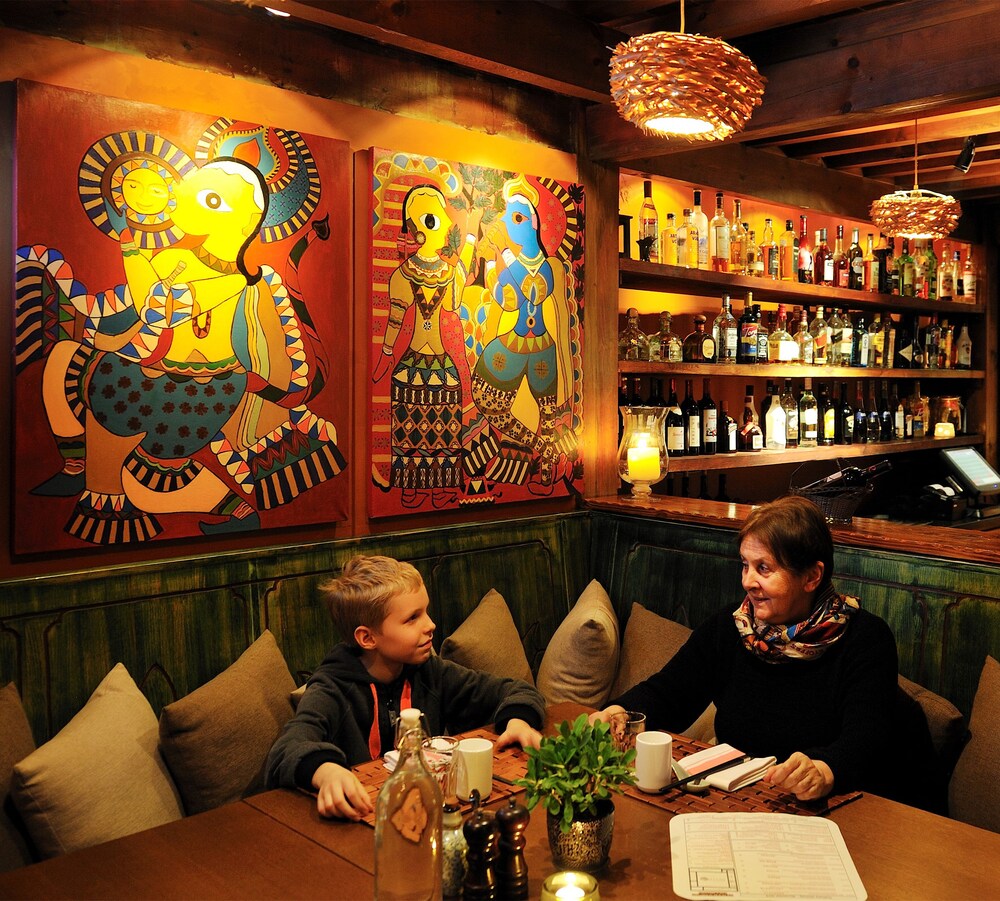 Hotel Bar