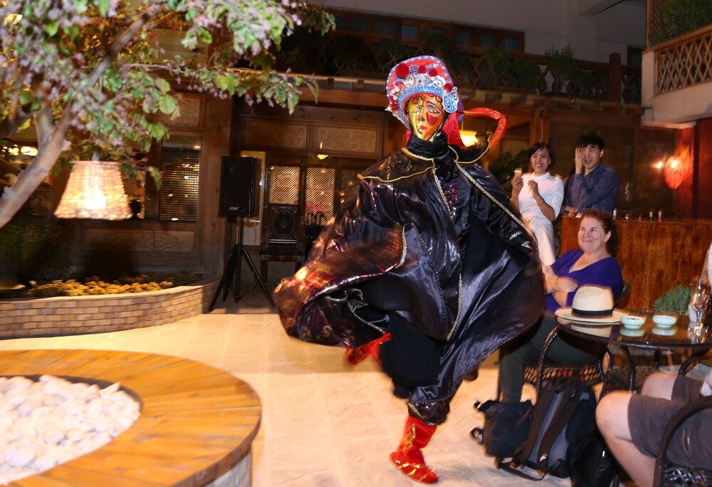 Theater Show