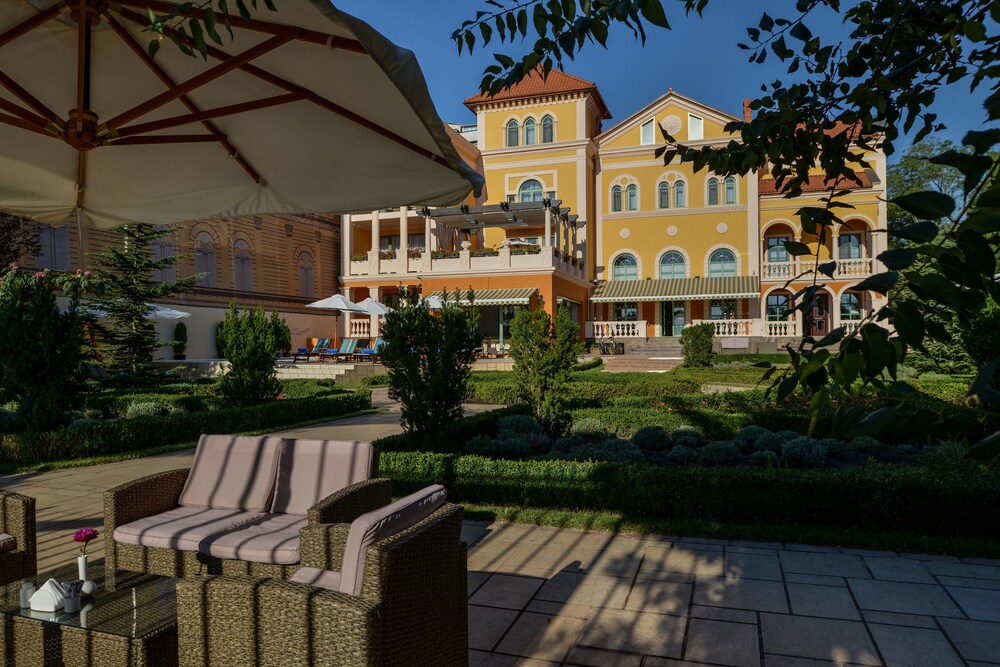 Hotel Front