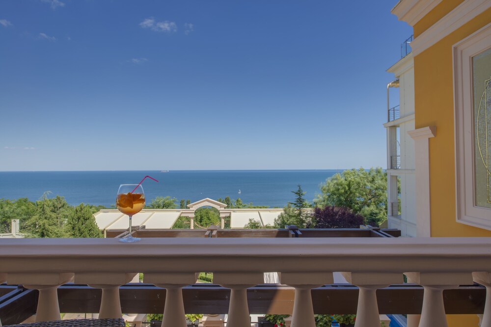 Beach/Ocean View