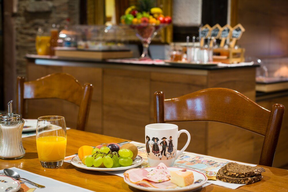 Hotel Au Lion Ribeauville France Hotel Au Lion Ribeauville France