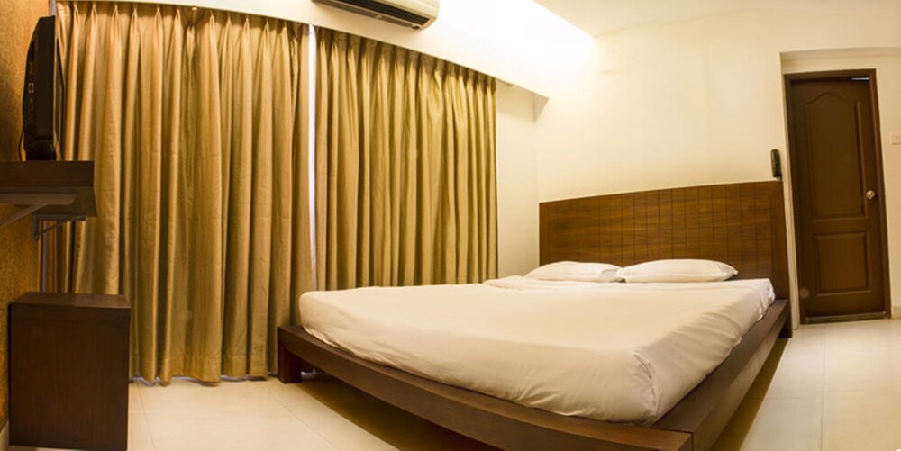 Deluxe Apartment (Suites-3BHK) - Guestroom