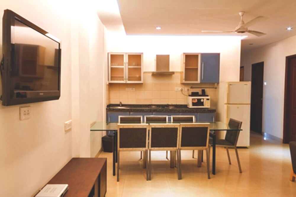 Deluxe Apartment (Suites-3BHK) - In-Room Dining