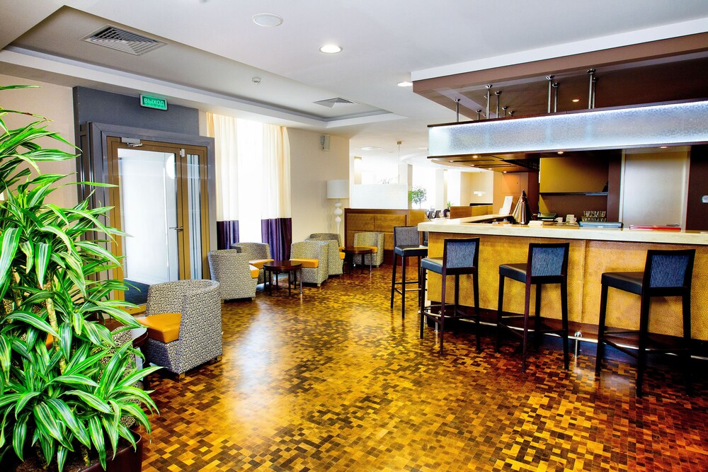 Hotel Bar