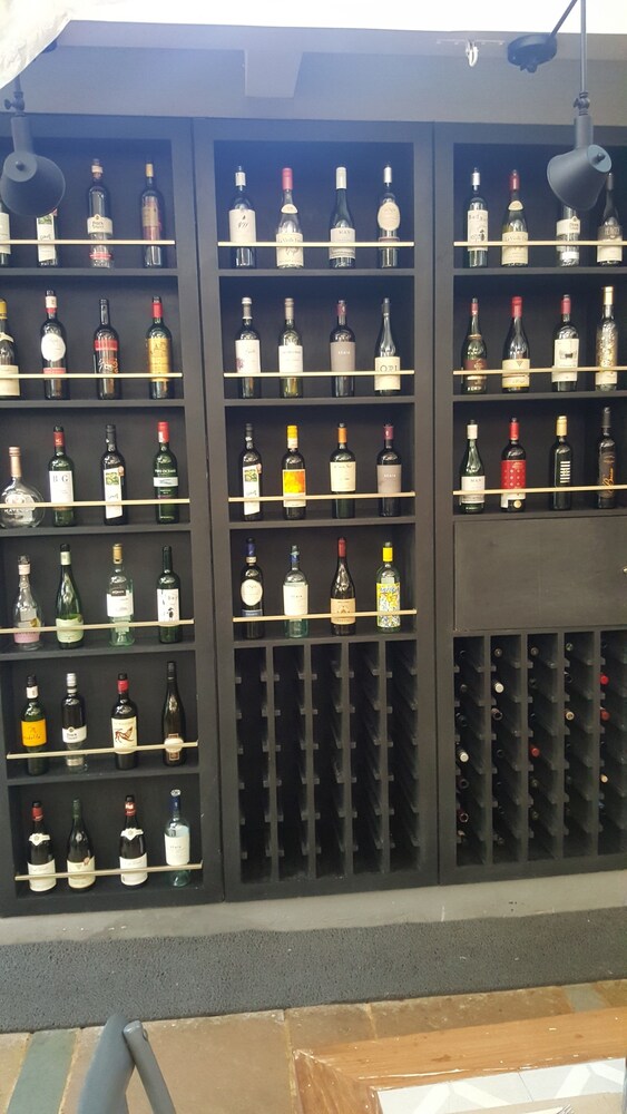 Hotel Bar