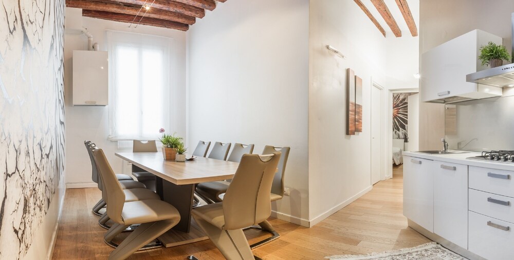 Apartment, 4 Bedrooms - In-Room Dining