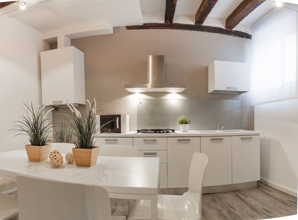 Standard Apartment, 2 Bedrooms (Apt 5) - In-Room Kitchen