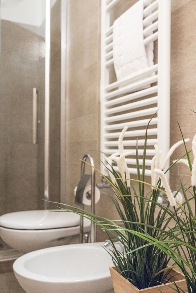 Standard Apartment, 2 Bedrooms (Apt 5) - Bathroom