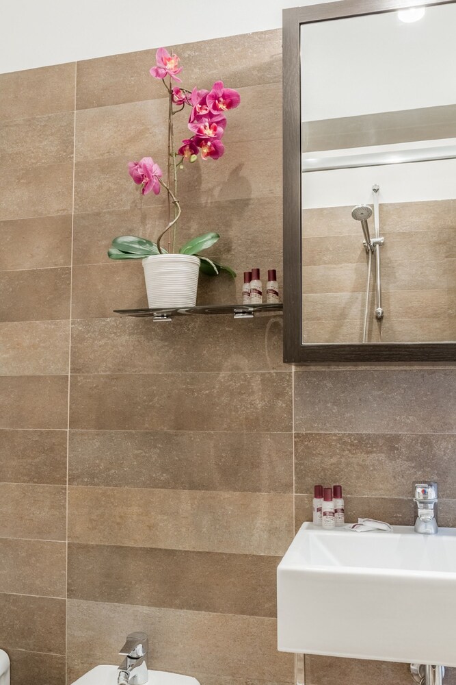 Standard Apartment, 2 Bedrooms (Apt 3) - Bathroom