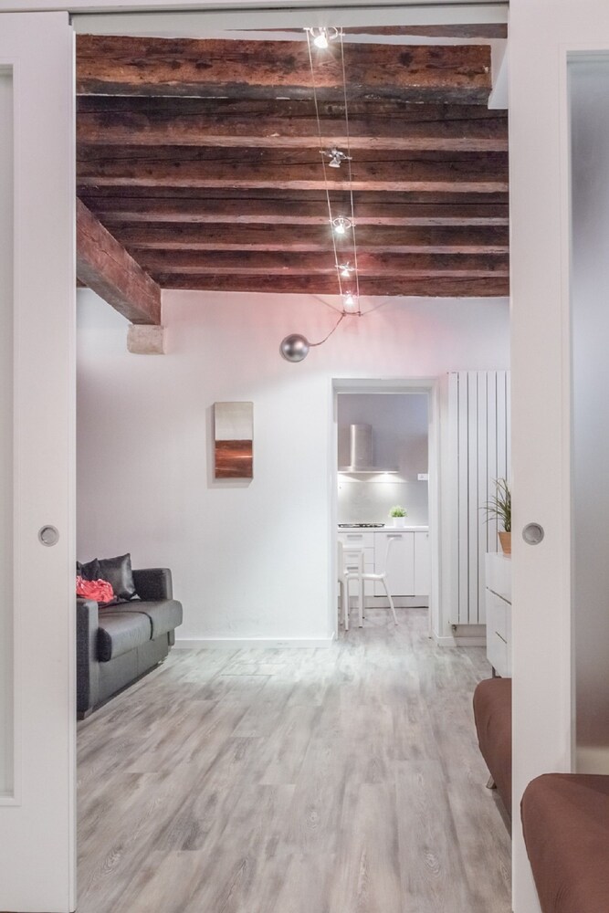 Standard Apartment, 2 Bedrooms (Apt 5) - Guestroom