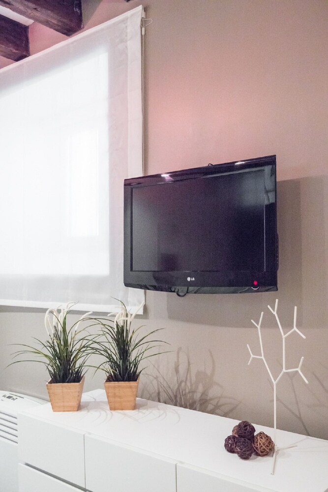 Standard Apartment, 2 Bedrooms (Apt 5) - Guestroom