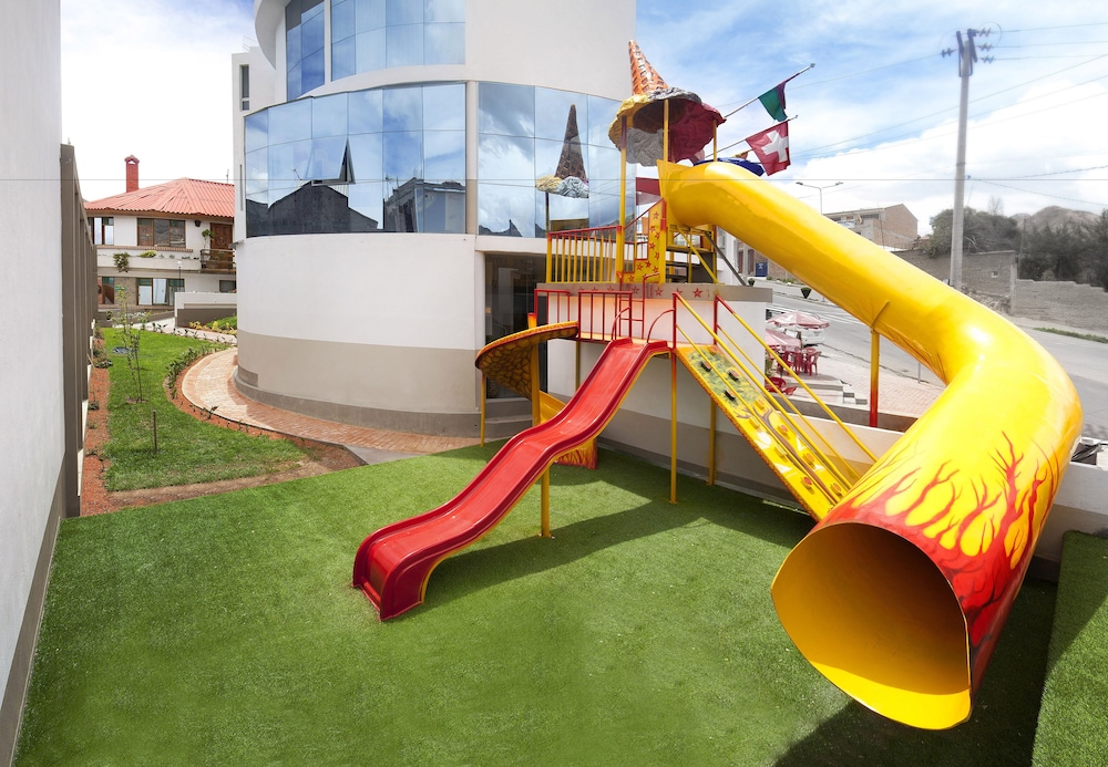 Childrens Play Area - Outdoor