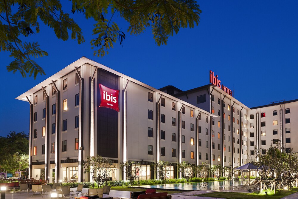 Hotel Front - Evening/Night