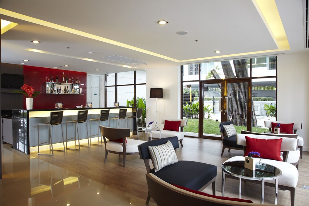 Hotel Lounge