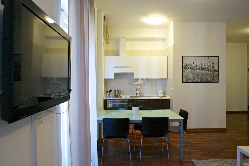 Standard Apartment - Guestroom