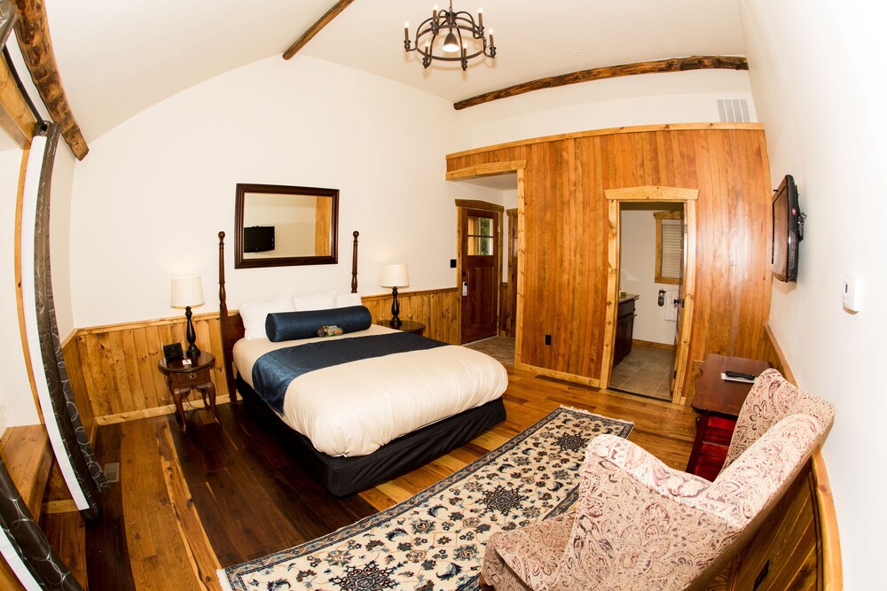 Standard Room, 1 Queen Bed - Guestroom