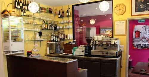 Hotel Bar