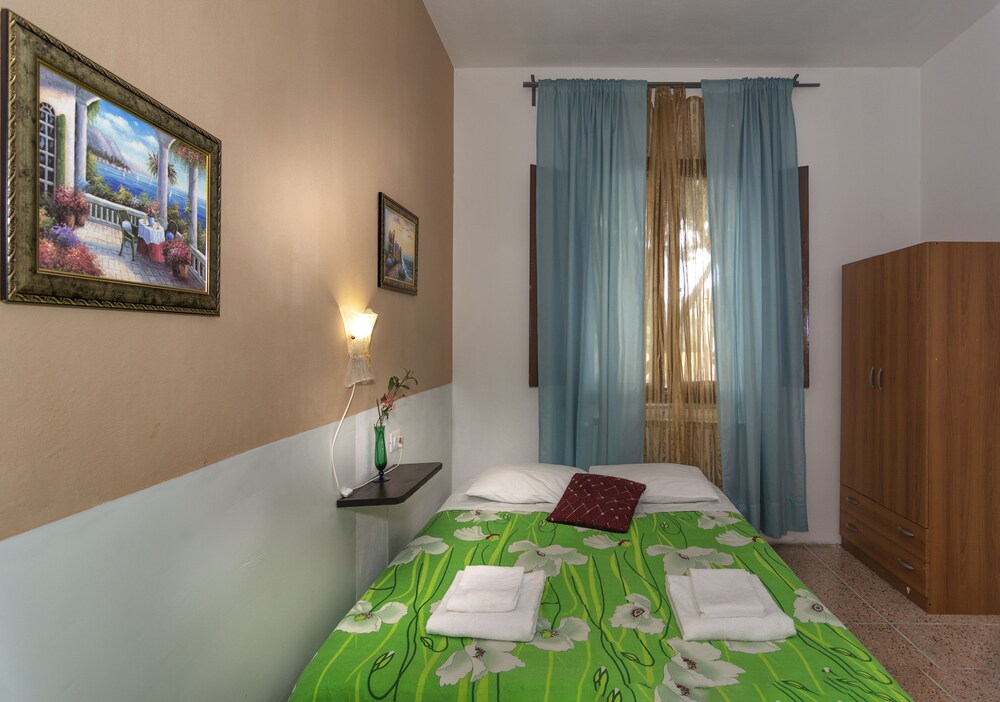 Guestroom View
