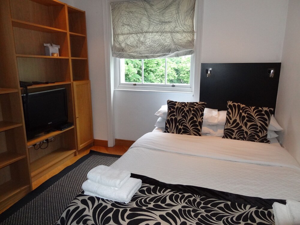 Standard Studio - Guestroom