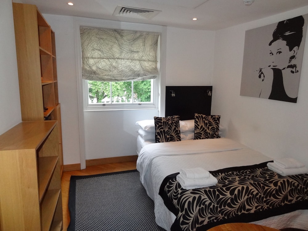 Standard Studio - Guestroom