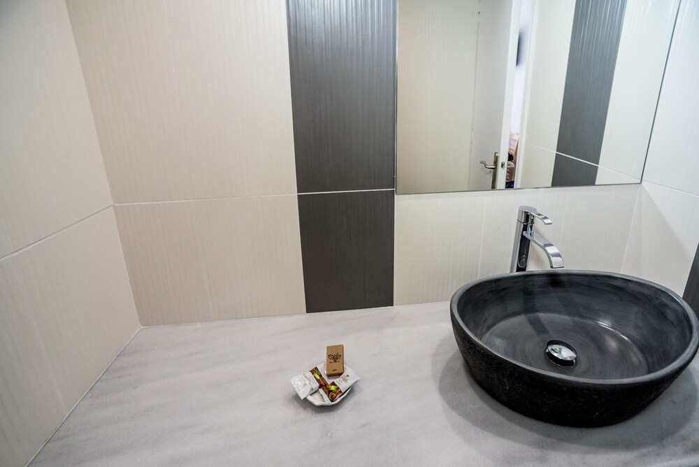 Executive Triple Room - Bathroom