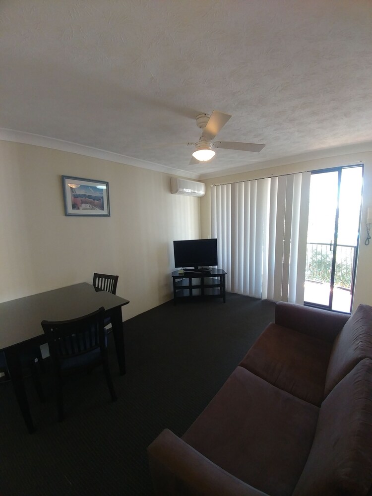 1 Bedroom Apartment - 5 Nights - Living Area
