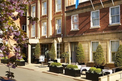 Palm Court Hotel