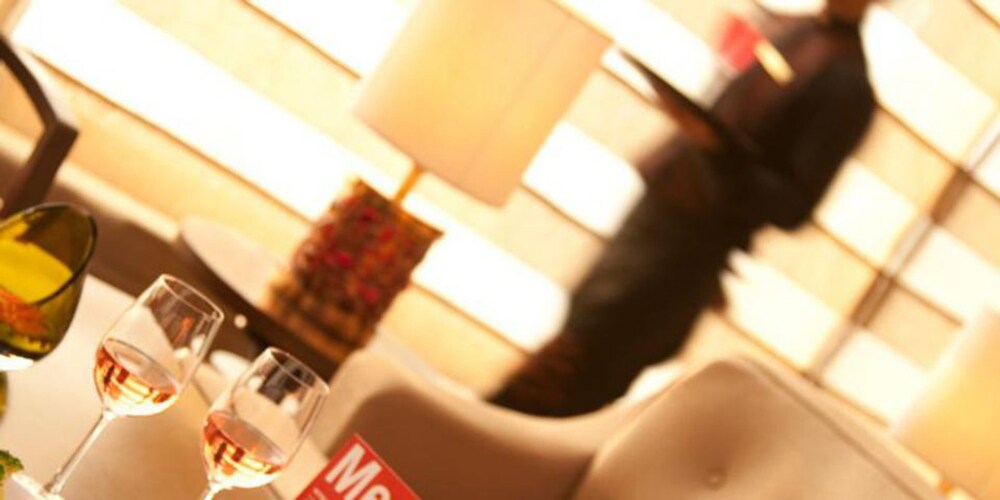 Hotel Bar
