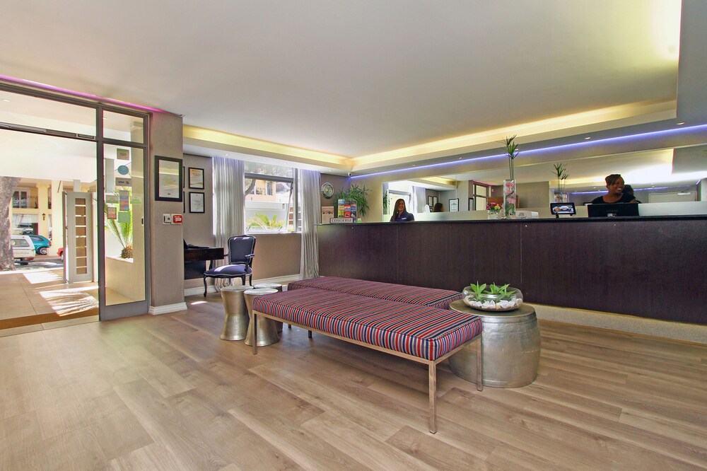 Hotel Lounge