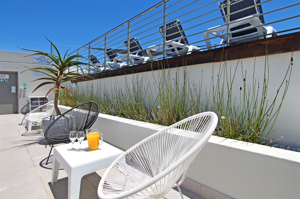 Sundeck