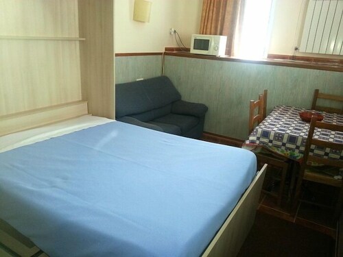 Studio - Guestroom