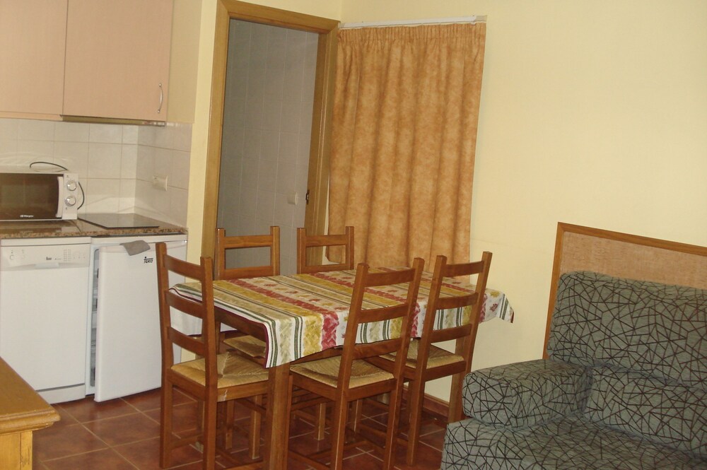 Apartment, 2 Bedrooms (for 4) - Living Room