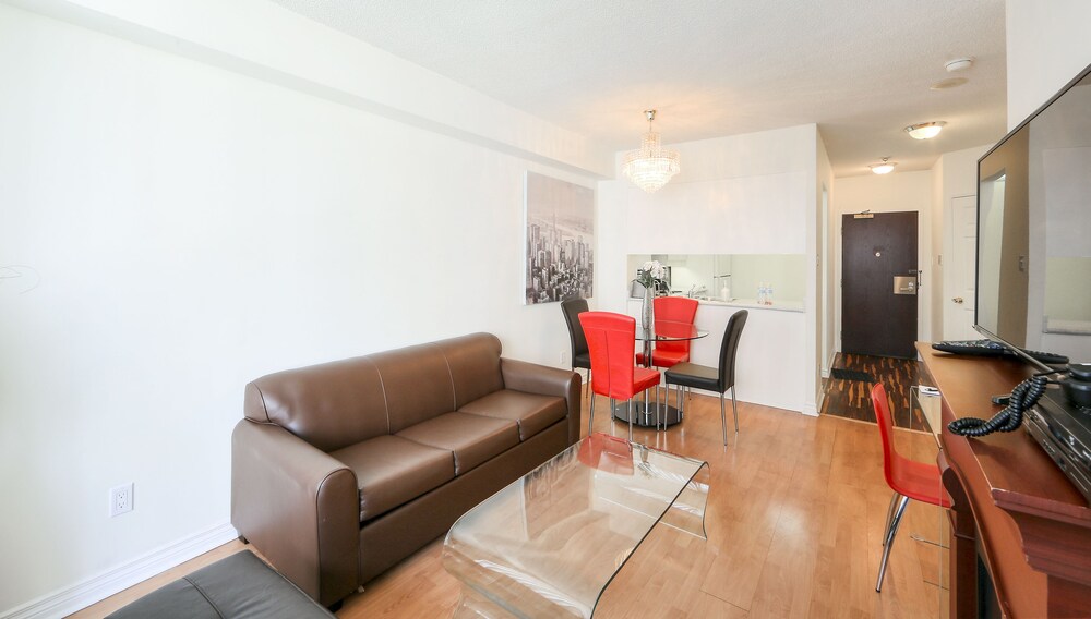 Executive Suite, 1 Queen Bed with Sofa bed - Living Room