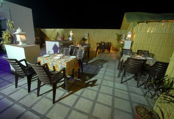 Food Court