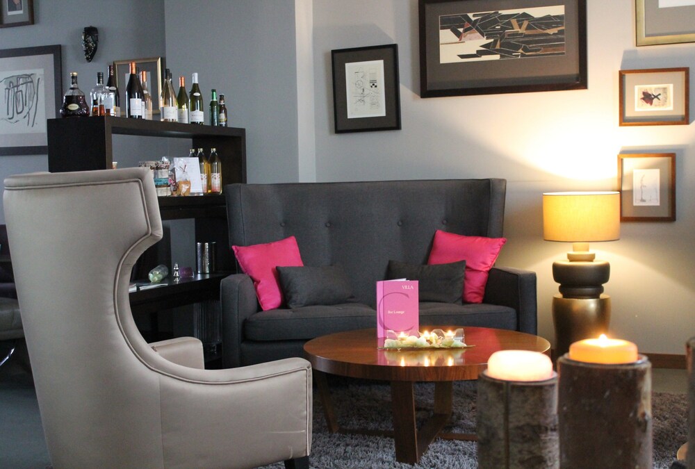 Hotel Lounge