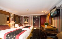 Grand Deluxe with Free Snack Bar 24Hrs