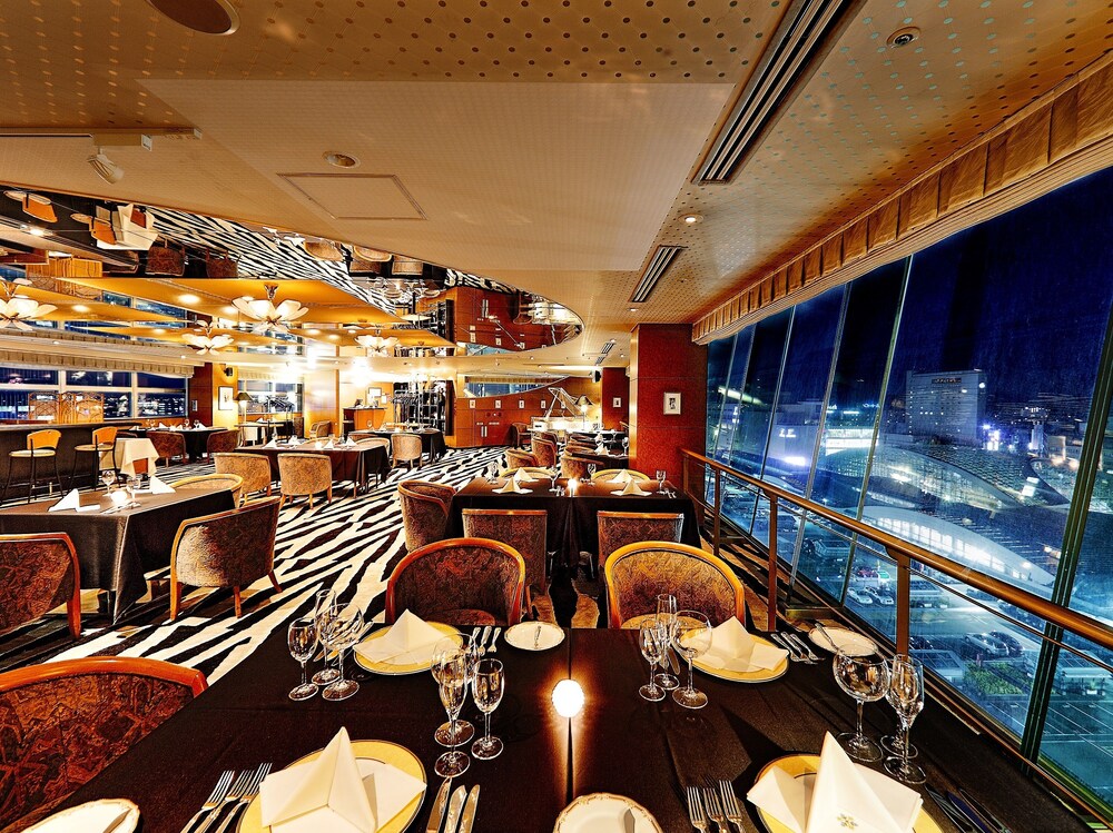 Hotel Bar