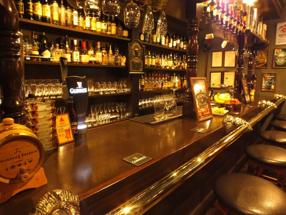 Hotel Bar