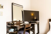 Single Room (Smoking/9?/120?×210?bed)