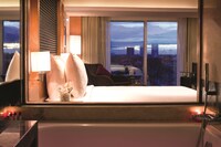 Superior Room, 1 King Bed, City View