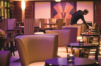 Hotel Lounge