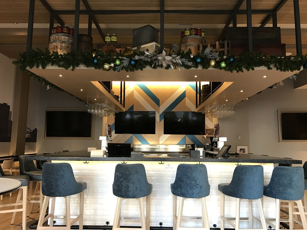 Hotel Bar