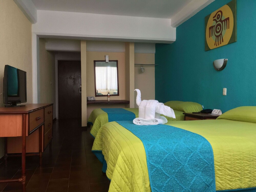 Room, Hotel Plaza Cozumel