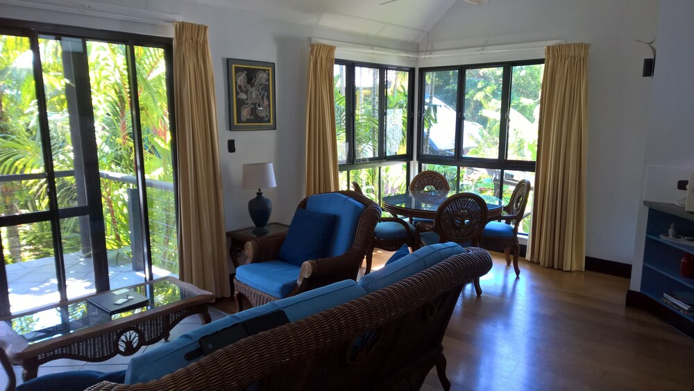 Luxury Apartment, 1 Bedroom - Living Area