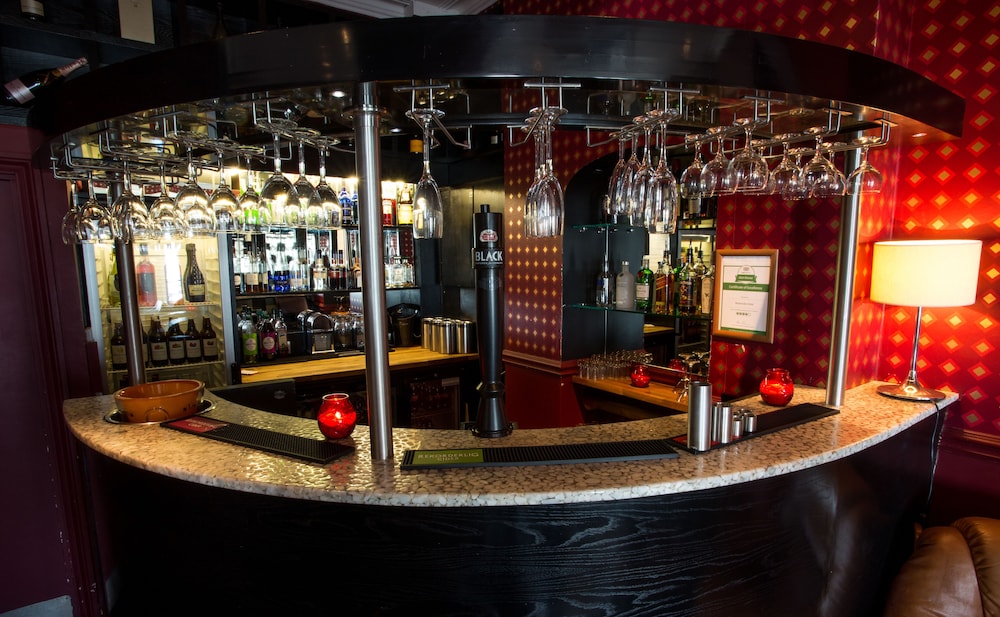 Hotel Bar