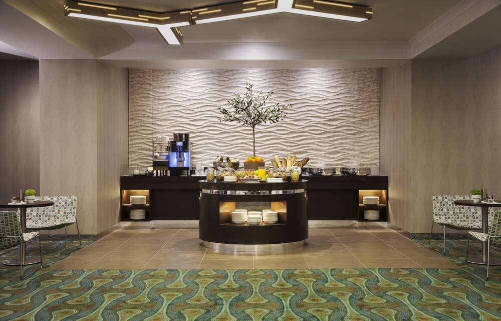 Executive Lounge