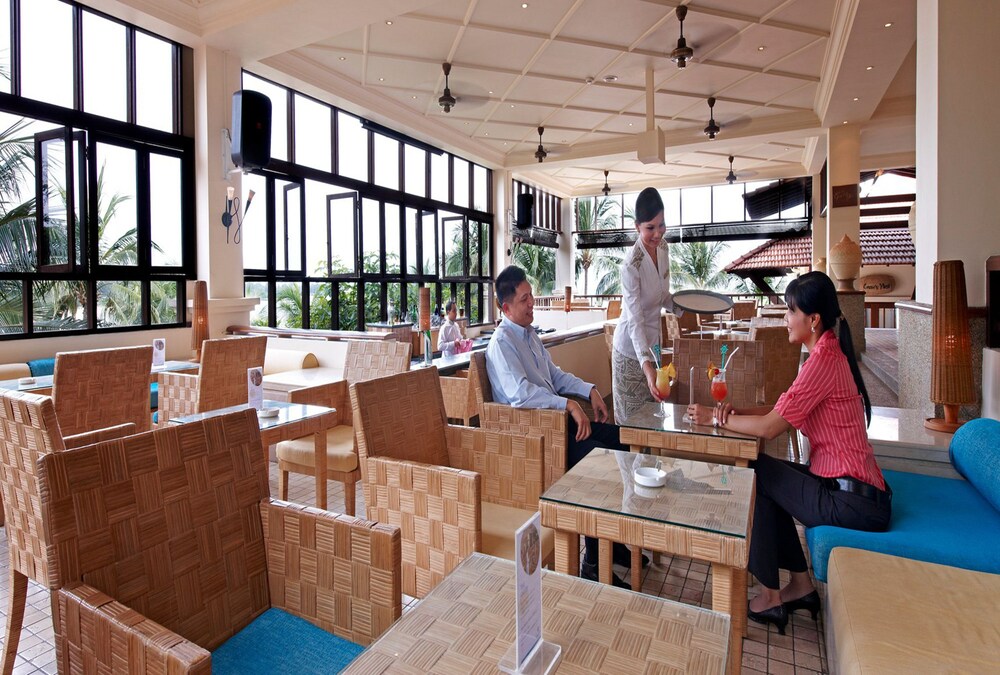 Hotel Bar