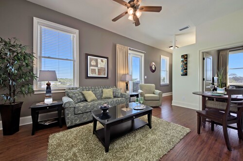30A Inn & Suites